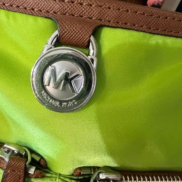 Michael Kors Lime Green and Brown Shoulder Bag - Picture 3 of 7